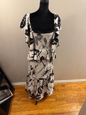 FARM Rio Black and Off-White Graphic Leaf Midi Dress